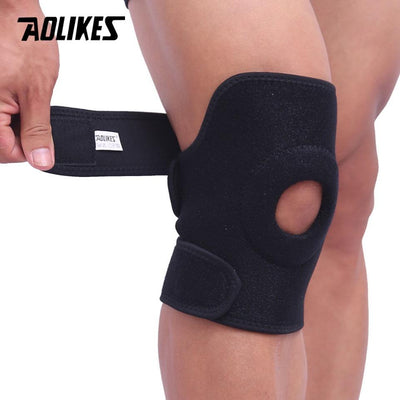 Sports knee pad with silicone cushion. Protect knees and ligament injuries when playing soccer, cycling, gym, jogging...